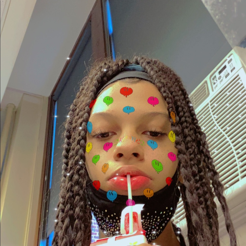 Meet your Posher, Mia